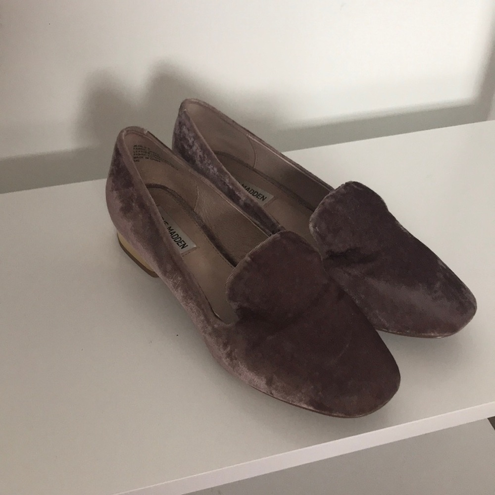 Steve Madden Pink Velvet Loafers